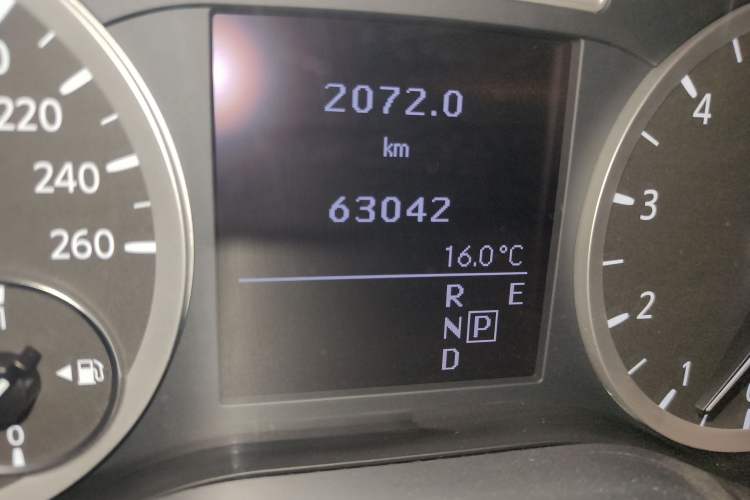 Used Infiniti QX30 2018 1.6T Two-Wheel Drive Fashion Edition Odometer Close Up