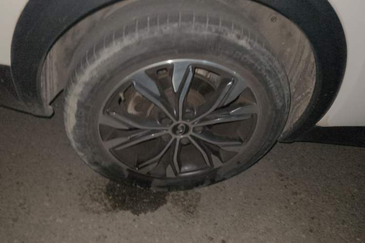 Used Infiniti QX30 2018 1.6T Two-Wheel Drive Fashion Edition Right Front Wheel Hub