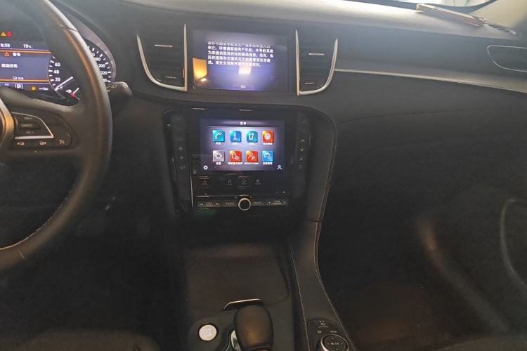 Used Infiniti QX50 2022 2.0T Two-Wheel Drive Navigation Edition Audio And AC Panel
