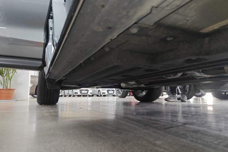 Used Infiniti QX50 2022 2.0T Four-Wheel Drive Navigation Edition Right Side Sill