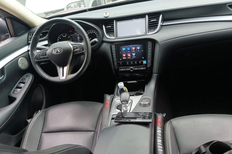 Used Infiniti QX50 2018 2.0T Two-Wheel Drive Fashion Edition Interior 2