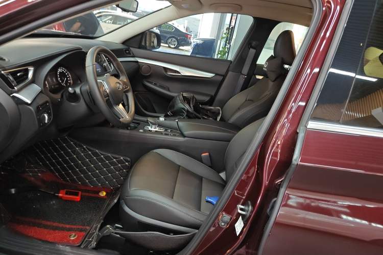 Used Infiniti QX50 2022 2.0T Two-Wheel Drive Fashion Edition Left Front Seat