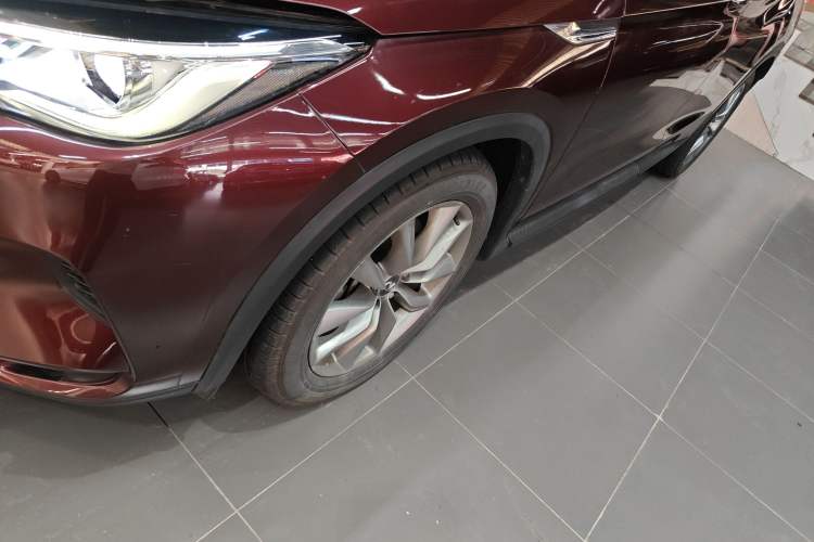 Used Infiniti QX50 2022 2.0T Two-Wheel Drive Fashion Edition Left Front Wheel Hub