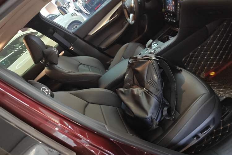 Used Infiniti QX50 2022 2.0T Two-Wheel Drive Fashion Edition Right Front Seat