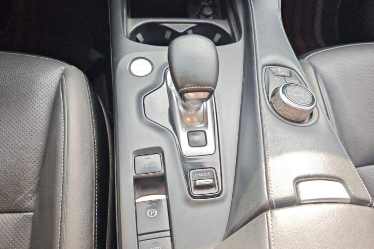 Used Infiniti QX50 2018 2.0T Four-Wheel Drive Elite Edition Gear Lever