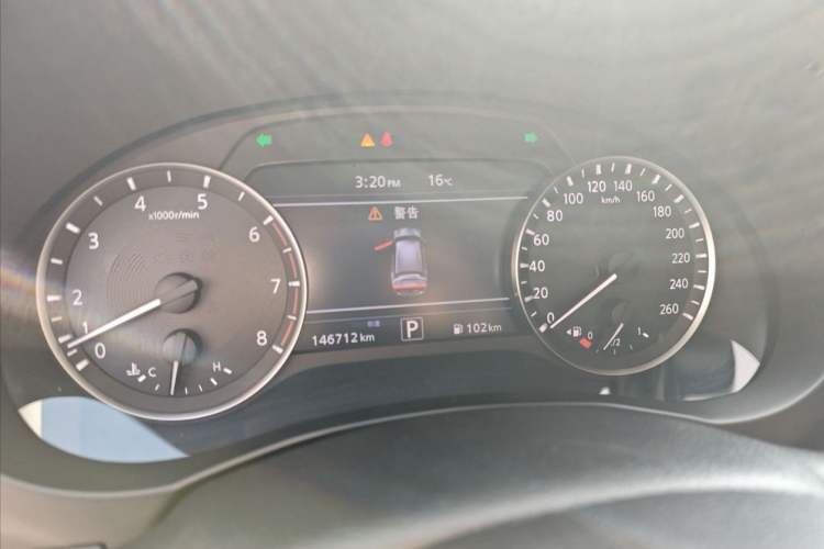 Used Infiniti QX50 2018 2.0T Four-Wheel Drive Elite Edition Odometer Close Up