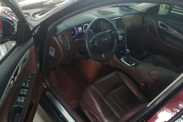 Used Infiniti QX50 2013 2.5L 4x4 Elegant Edition Driver Seat