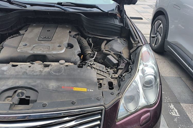 Used Infiniti QX50 2013 2.5L Two-Wheel-Drive Elegant Edition Engine Bay Left