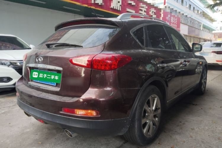 Used Infiniti QX50 2013 2.5L Two-Wheel-Drive Elegant Edition Exterior 5