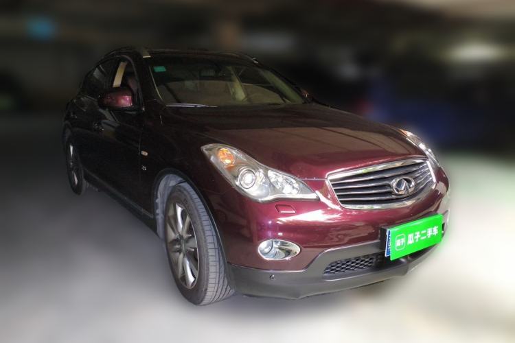 Used Infiniti QX50 2013 2.5L 4x4 Elegant Edition Front Right 45 Deg