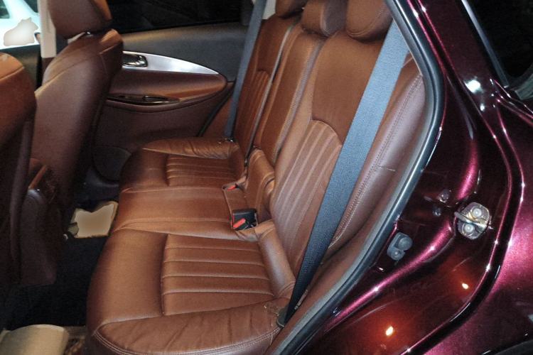Used Infiniti QX50 2013 2.5L 4x4 Elegant Edition Left Rear Seat