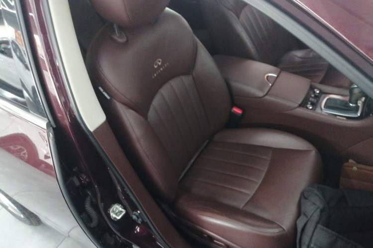 Used Infiniti QX50 2013 2.5L 4x4 Elegant Edition Right Front Seat