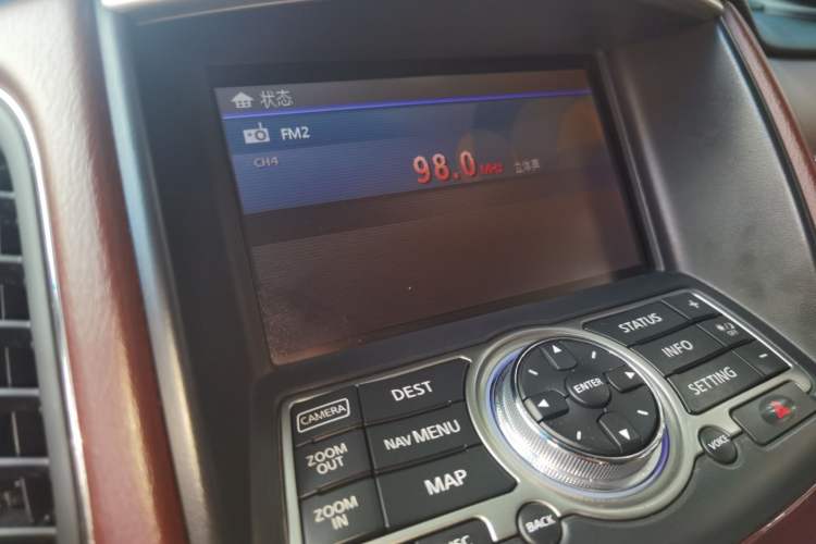 Used Infiniti QX50 2013 2.5L Two-Wheel-Drive Zunya Edition Audio And AC Panel
