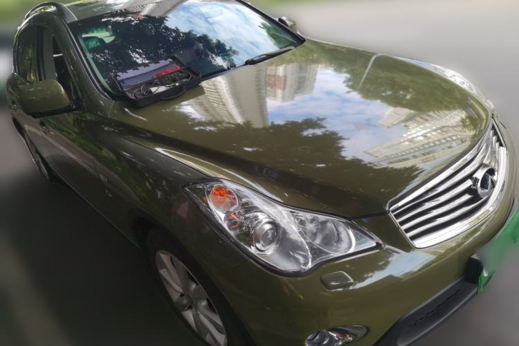 Used Infiniti QX50 2013 2.5L Two-Wheel-Drive Zunya Edition Front Right 45 Deg
