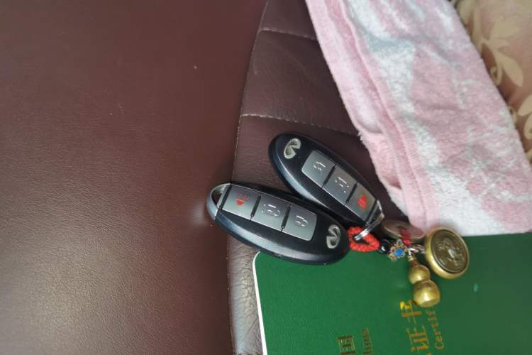 Used Infiniti QX50 2013 2.5L Two-Wheel-Drive Zunya Edition Vehicle Key
