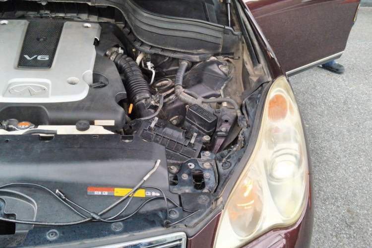 Used Infiniti QX50 2013 2.5L 4x4 Elegant Edition Engine Bay Left
