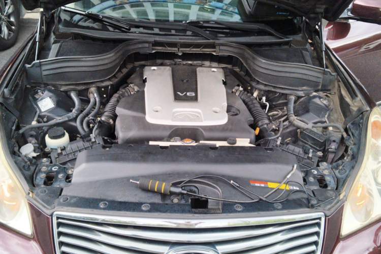 Used Infiniti QX50 2013 2.5L 4x4 Elegant Edition Engine Bay