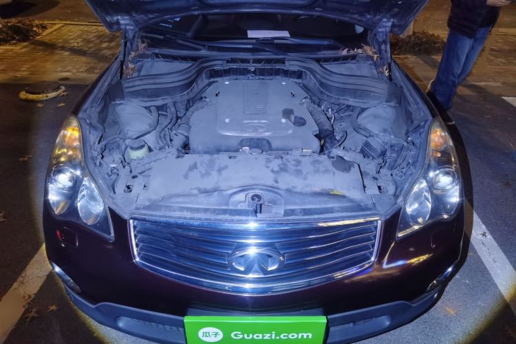 Used Infiniti QX50 2013 2.5L Two-Wheel-Drive Elegant Edition Engine Bay