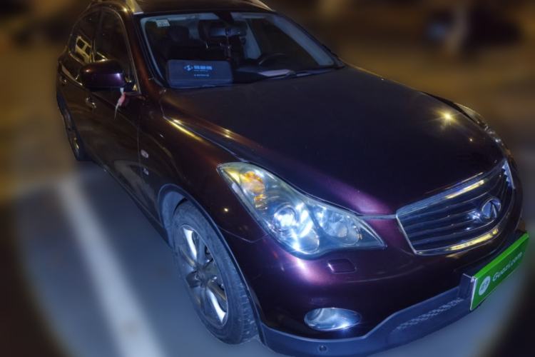 Used Infiniti QX50 2013 2.5L Two-Wheel-Drive Elegant Edition Front Right 45 Deg