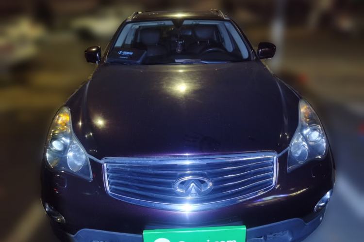 Used Infiniti QX50 2013 2.5L Two-Wheel-Drive Elegant Edition Front