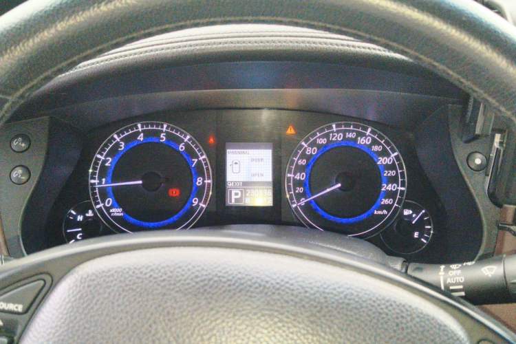 Used Infiniti QX50 2013 2.5L 4x4 Elegant Edition Instrument Cluster