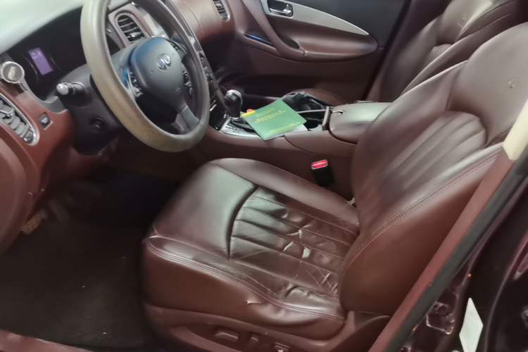 Used Infiniti QX50 2013 2.5L Two-Wheel-Drive Elegant Edition Left Front Seat