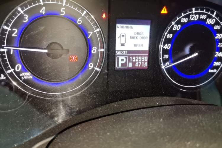 Used Infiniti QX50 2013 2.5L Two-Wheel-Drive Elegant Edition Odometer Close Up