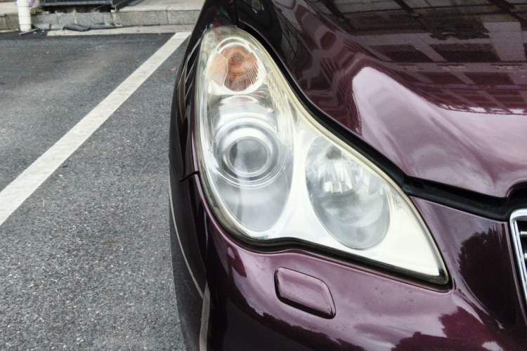 Used Infiniti QX50 2013 2.5L 4x4 Elegant Edition Right Front Headlight