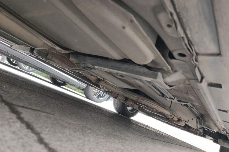 Used Infiniti QX50 2013 2.5L Two-Wheel-Drive Elegant Edition Chassis Front Left