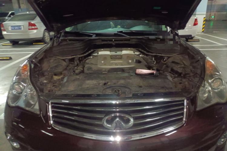 Used Infiniti QX50 2013 2.5L Two-Wheel-Drive Elegant Edition Engine Bay