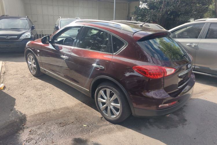Used Infiniti QX50 2013 2.5L Two-Wheel-Drive Elegant Edition Exterior 3