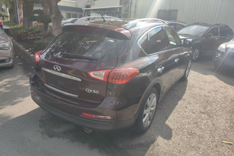 Used Infiniti QX50 2013 2.5L Two-Wheel-Drive Elegant Edition Exterior 5