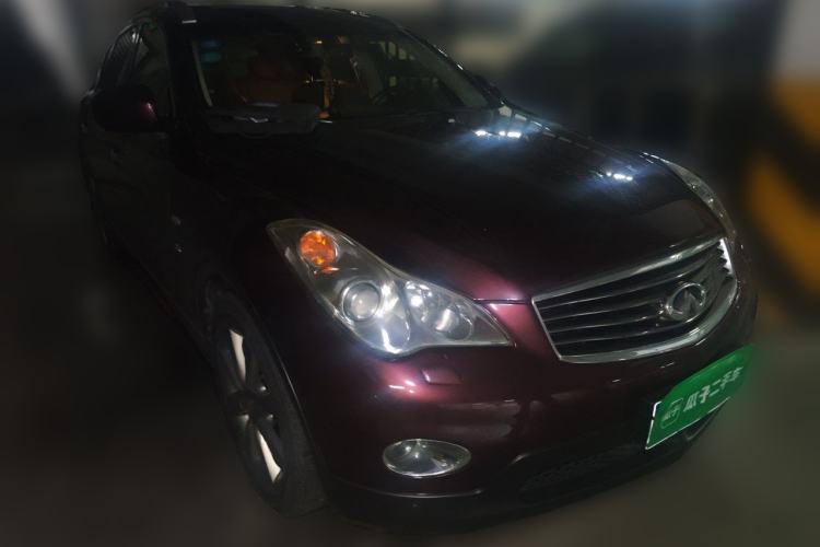 Used Infiniti QX50 2013 2.5L Two-Wheel-Drive Zunya Edition Front Right 45 Deg