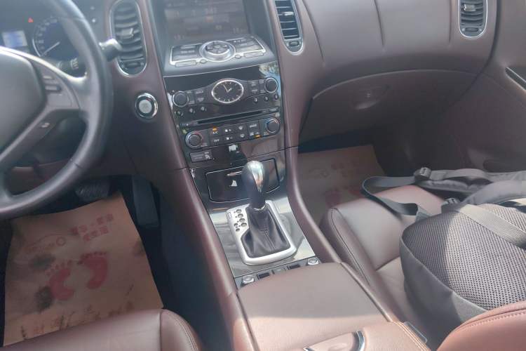 Used Infiniti QX50 2013 2.5L Two-Wheel-Drive Elegant Edition Gear Lever