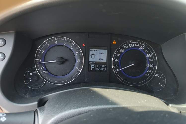 Used Infiniti QX50 2013 2.5L Two-Wheel-Drive Elegant Edition Instrument Cluster