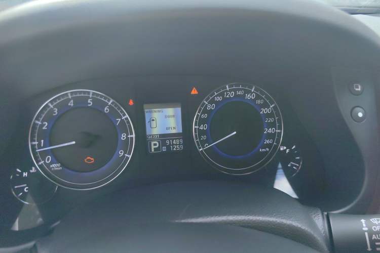 Used Infiniti QX50 2013 2.5L Two-Wheel-Drive Elegant Edition Instrument Cluster