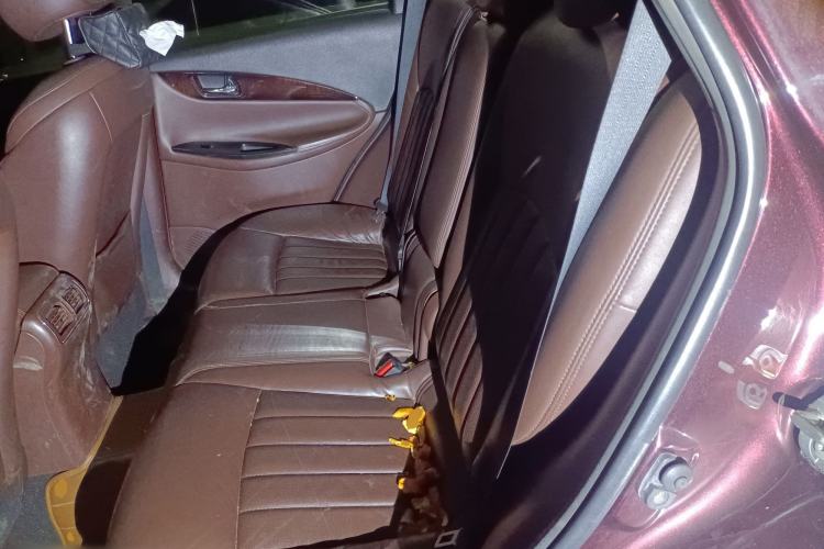 Used Infiniti QX50 2013 2.5L Two-Wheel-Drive Elegant Edition Left Rear Seat