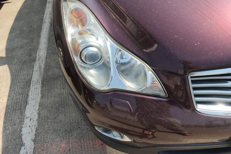 Used Infiniti QX50 2013 2.5L Two-Wheel-Drive Elegant Edition Right Front Headlight