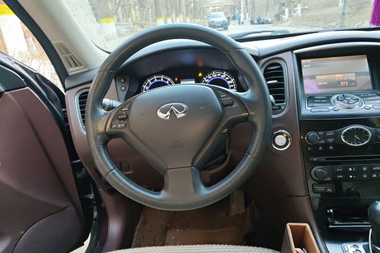 Used Infiniti QX50 2013 2.5L 4x4 Luxury Edition Steering Wheel