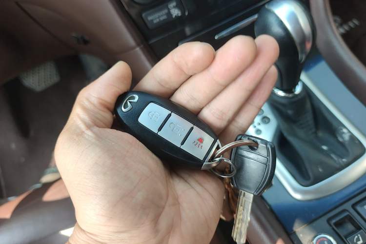 Used Infiniti QX50 2013 2.5L Two-Wheel-Drive Elegant Edition Vehicle Key