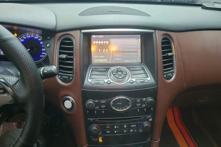 Used Infiniti QX50 2013 2.5L Two-Wheel-Drive Elegant Edition Audio And AC Panel