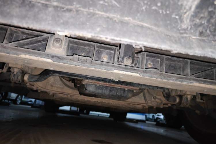 Used Infiniti QX50 2013 2.5L Two-Wheel-Drive Elegant Edition Chassis Front