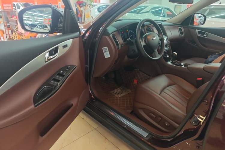 Used Infiniti QX50 2013 2.5L 4x4 Elegant Edition Driver Seat