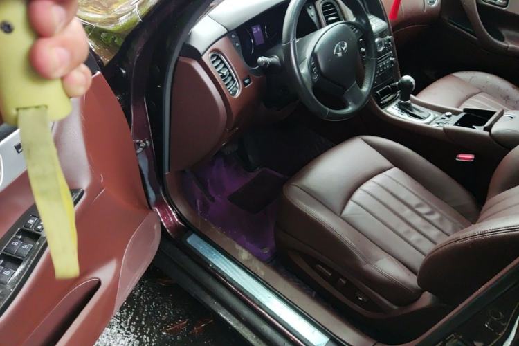 Used Infiniti QX50 2013 2.5L 4x4 Elegant Edition Driver Seat