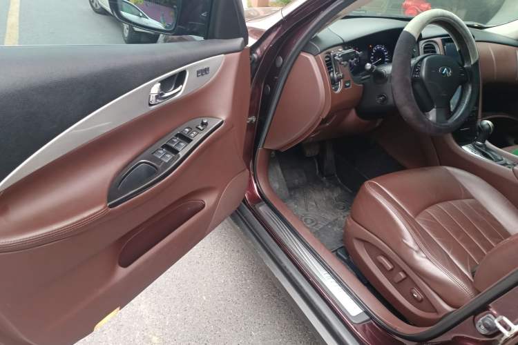 Used Infiniti QX50 2013 2.5L Two-Wheel-Drive Elegant Edition Driver Seat