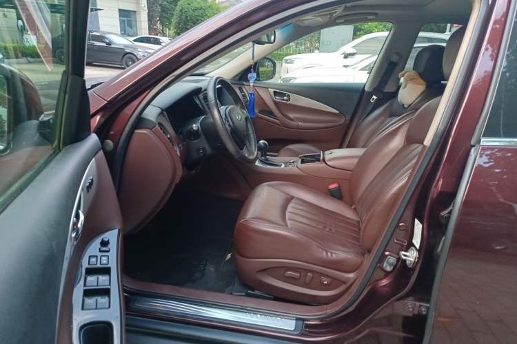 Used Infiniti QX50 2013 2.5L Two-Wheel-Drive Elegant Edition Driver Seat
