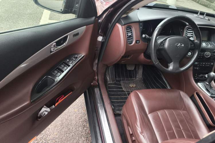 Used Infiniti QX50 2013 2.5L 4x4 Elegant Edition Driver Seat