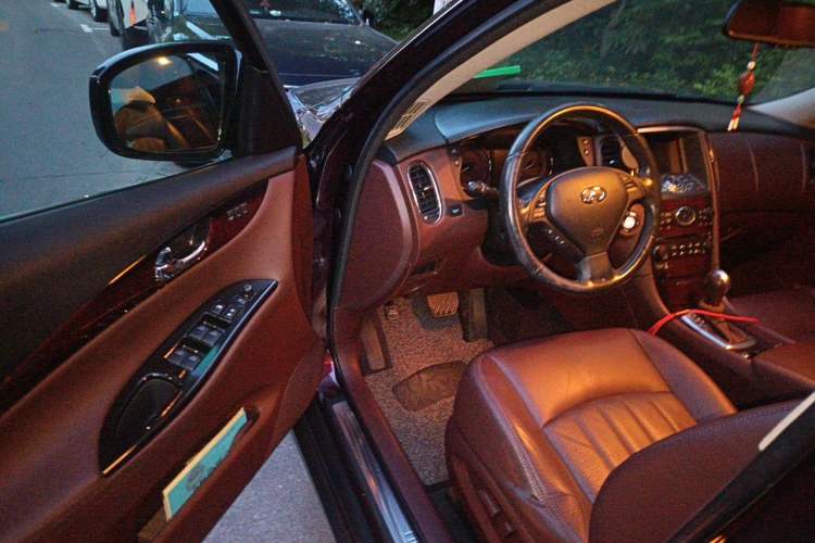 Used Infiniti QX50 2013 2.5L Two-Wheel-Drive Elegant Edition Driver Seat