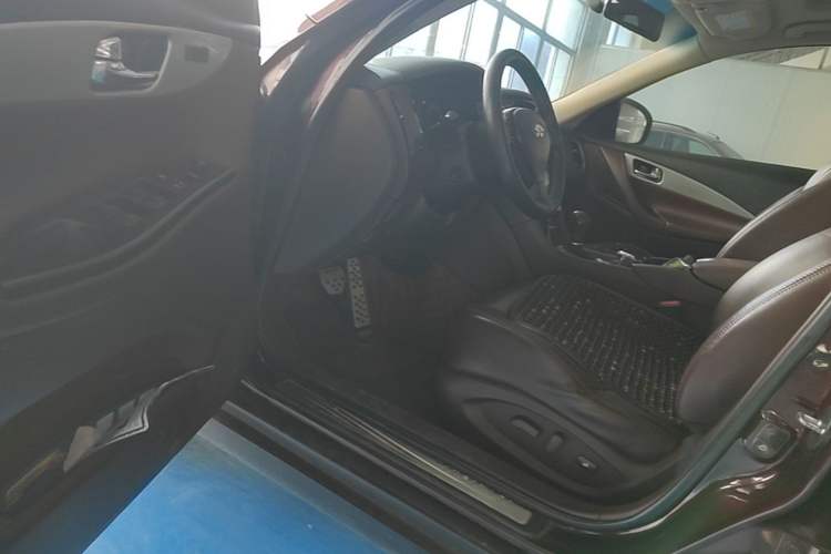 Used Infiniti QX50 2013 2.5L Two-Wheel-Drive Elegant Edition Driver Seat