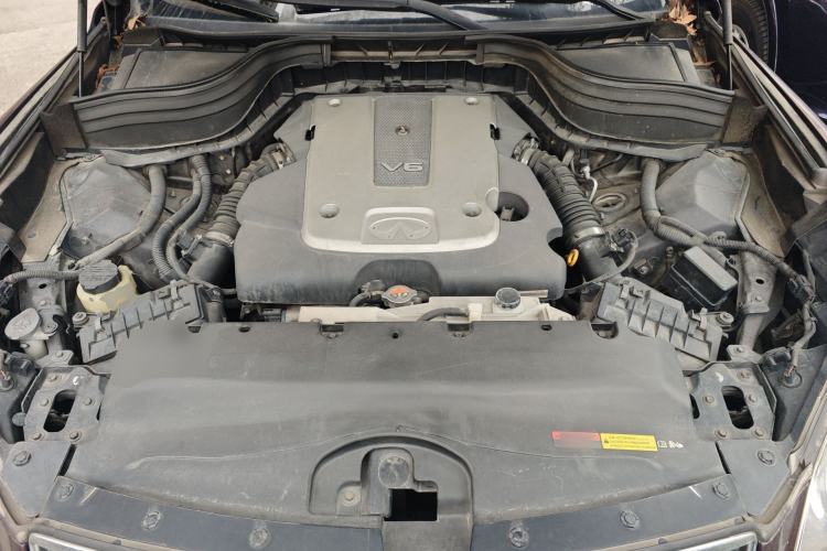 Used Infiniti QX50 2013 2.5L Two-Wheel-Drive Elegant Edition Engine Bay